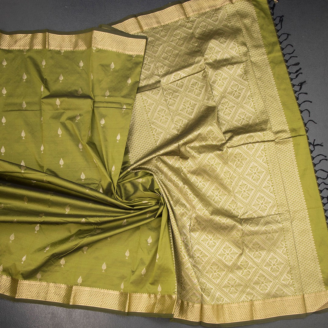SMLSR42087-5-Semi-Silk-Olive-Green-Saree-With-Zari-Buttas-crush