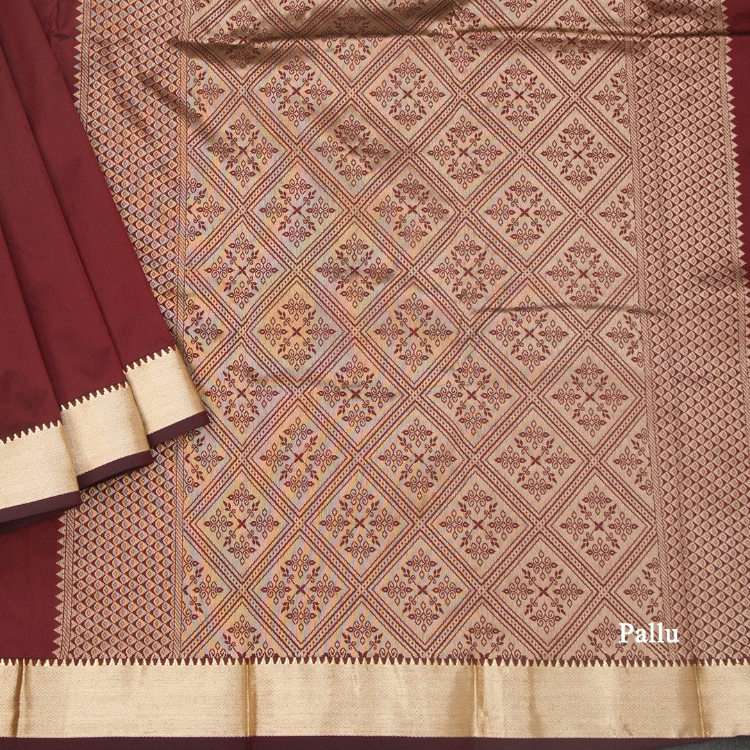 SMLSR42109-3-Semi-Silk-Plain-Maroon-Saree-And-Zari-Border-pallu