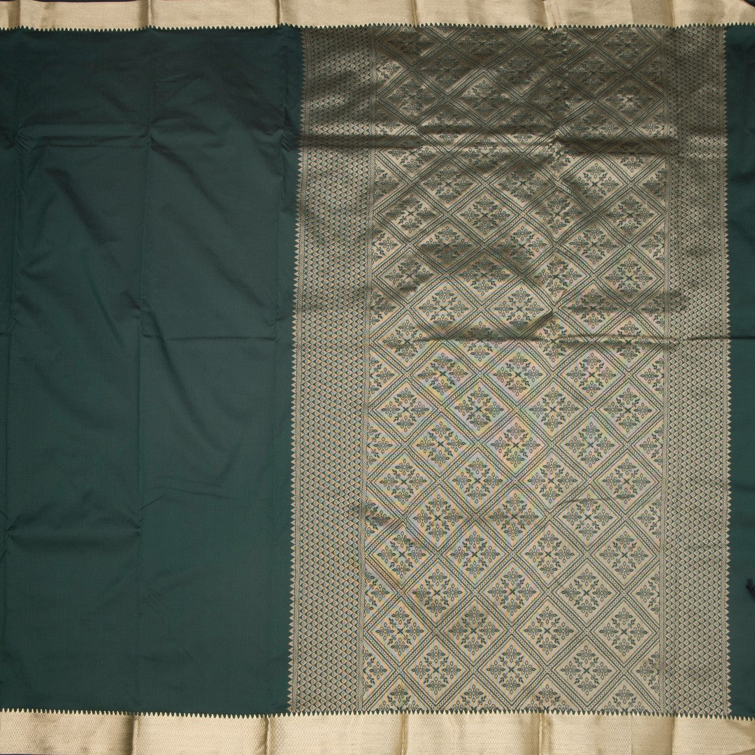 SMLSR42110-2-Semi-Silk-Plain-Dark-Green-Saree-And-Zari-Border-full-veiw